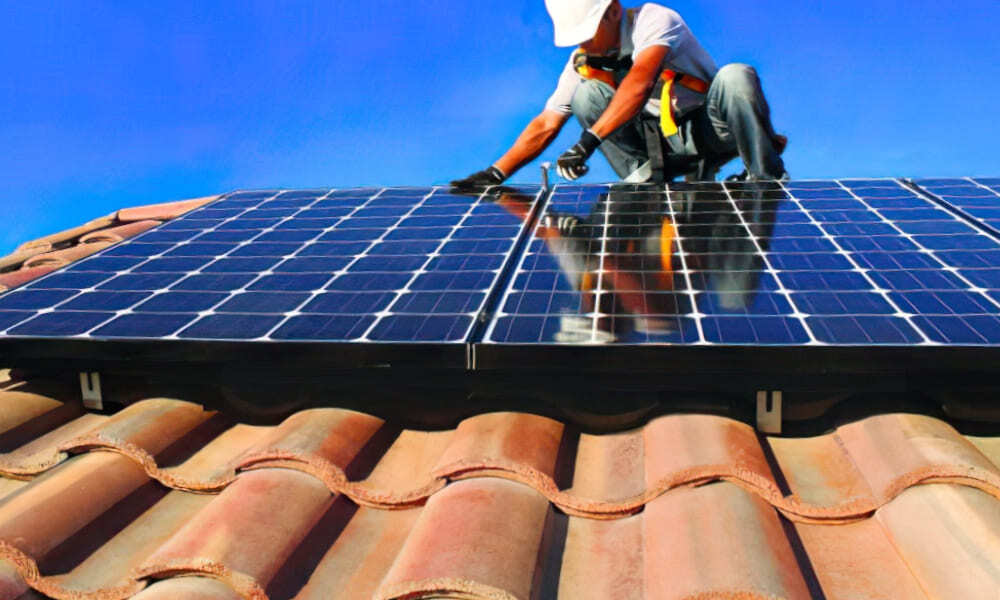 metro-solar-panels-houston-installation-on-roof-cg
