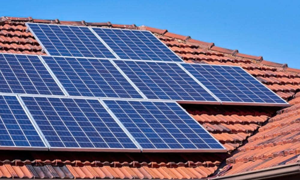 metro-solar-roof-panels-houston-installation-on-tile-cg (1)